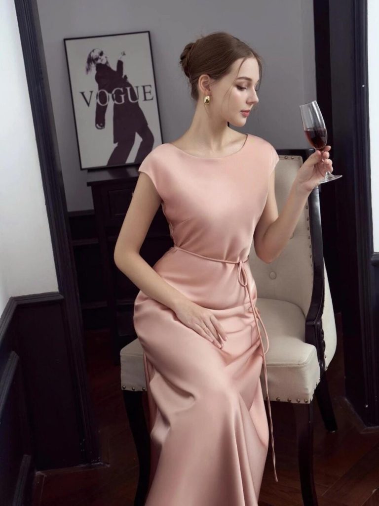 Tea Rose Minimal Gown With Effortless Elegance For